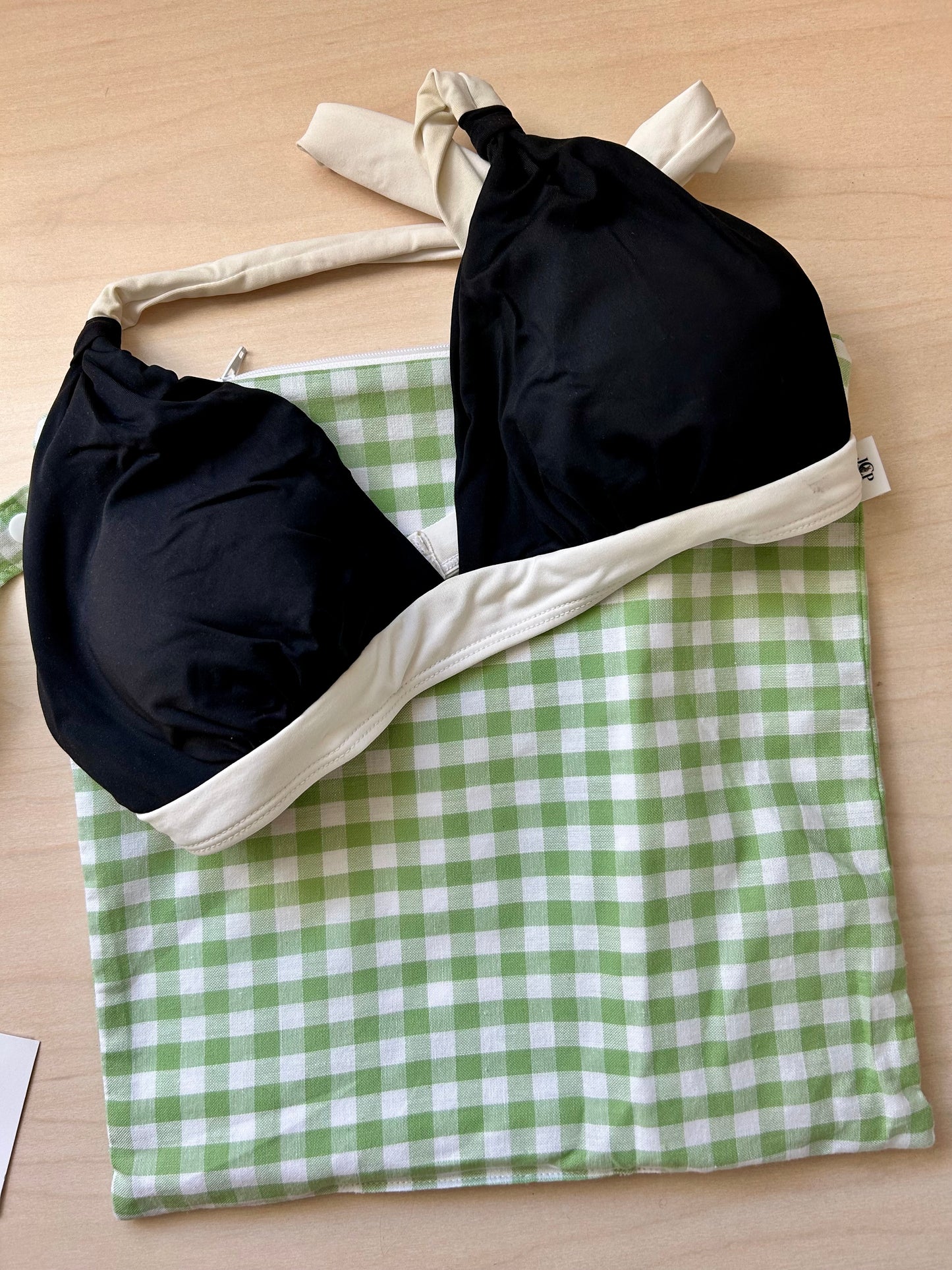 Waterproof Wet Bag – For Swimsuits, Kids Clothes & More