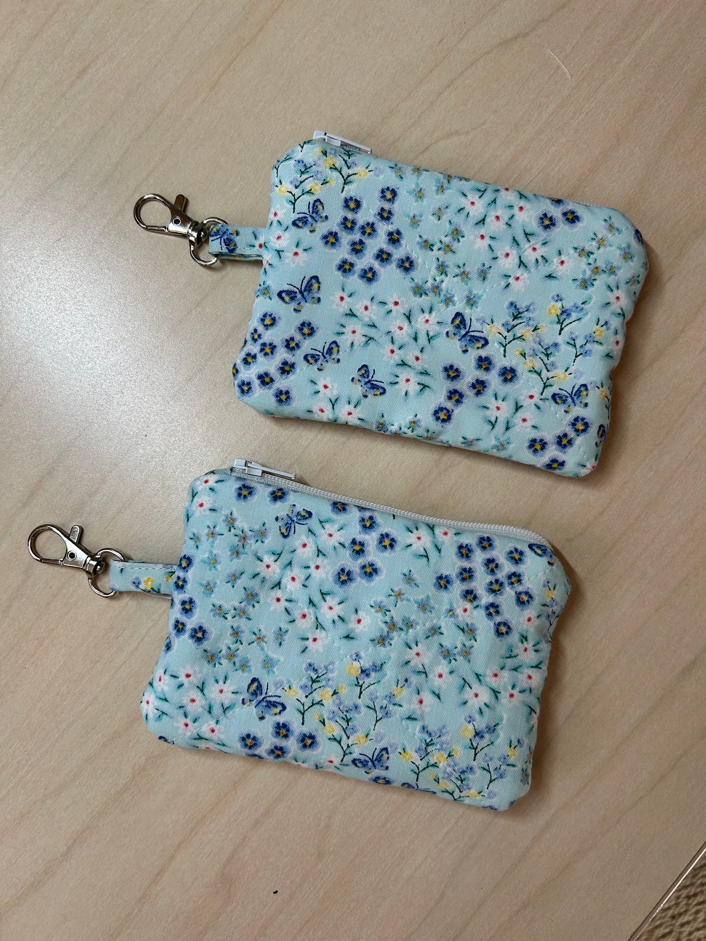 Versatile Quilted Pouch Wallet