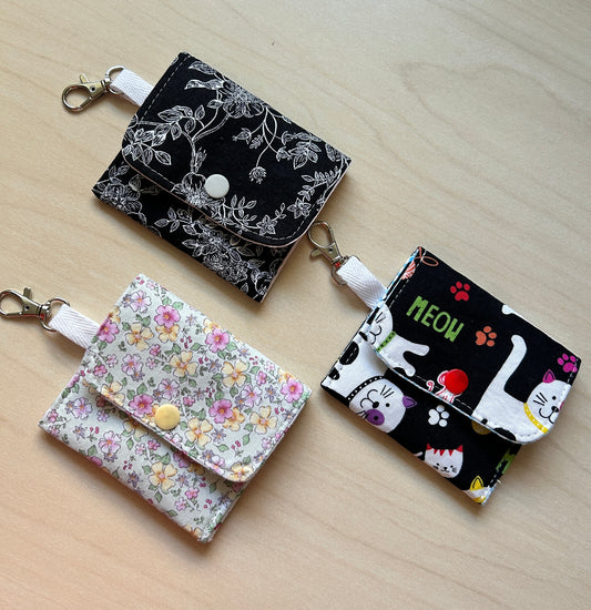Go-To Large Airpod Snap Pouch
